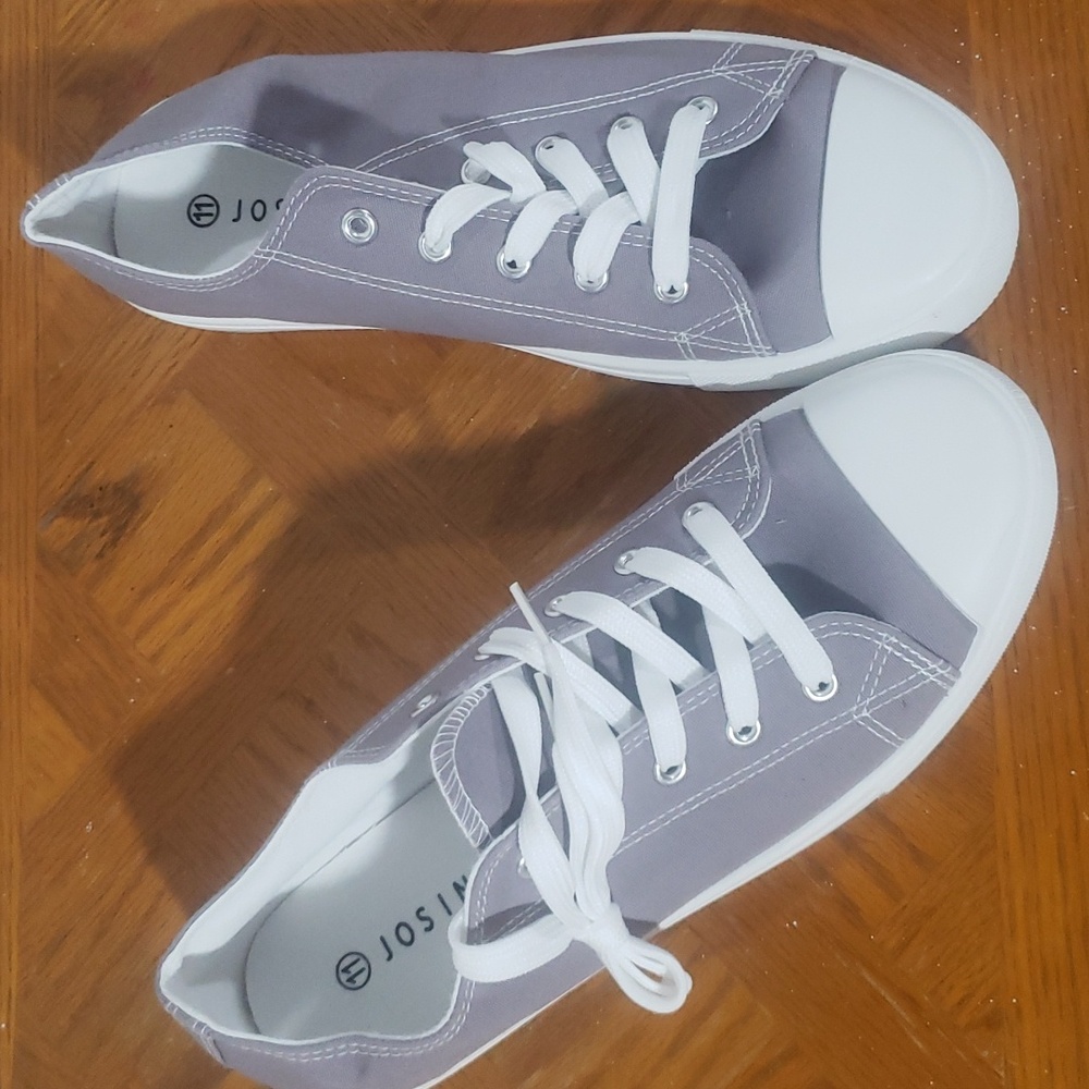 Brand new Josiny  Women's Canvas Shoes Low Top Lace up Classic Purple Size 11.